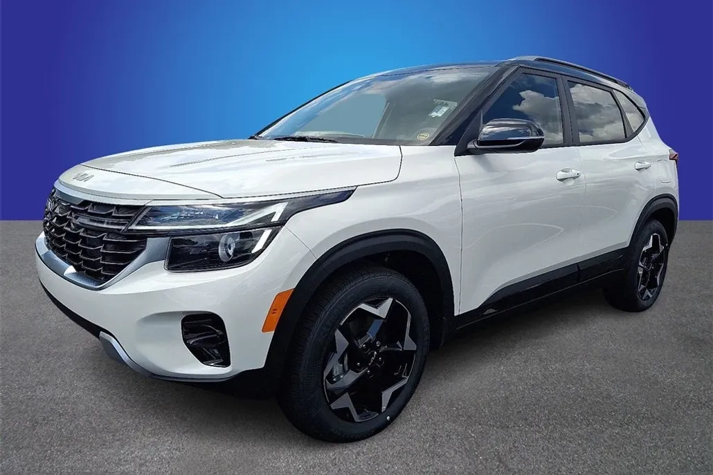 2025 Kia Seltos S photo 1