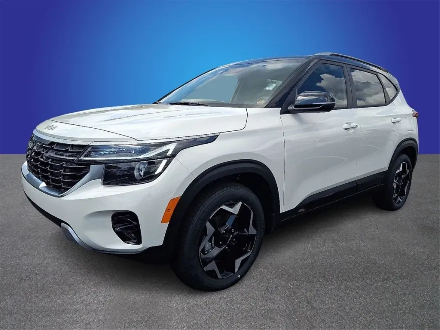 2025 Kia Seltos S photo 1