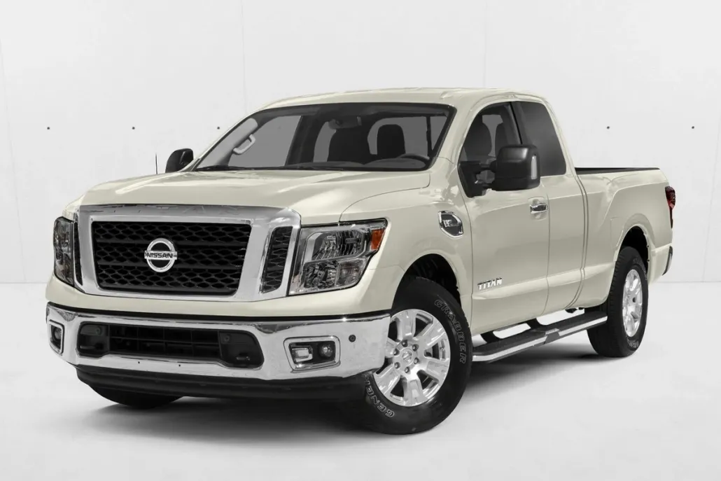 2017 Nissan Titan SV photo 1