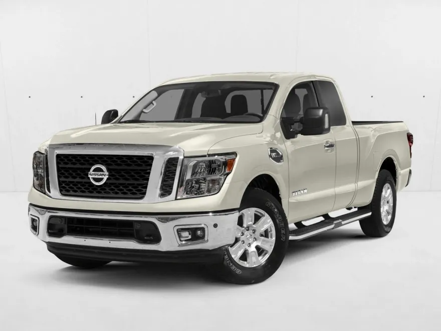 2017 Nissan Titan SV photo 1