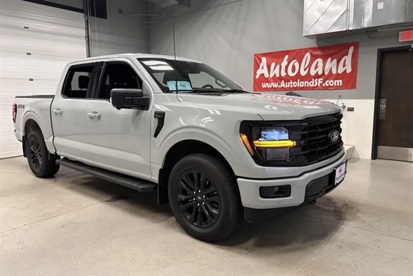 2024 Ford F-150 XLT photo 1