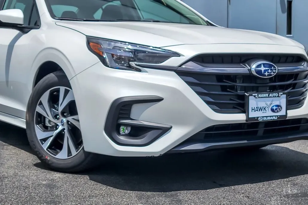 2025 Subaru Legacy Premium photo 1