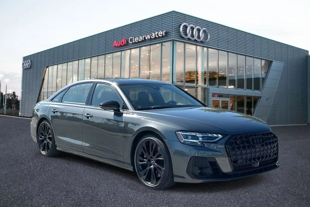 2025 Audi S8 4.0T Quattro photo 1