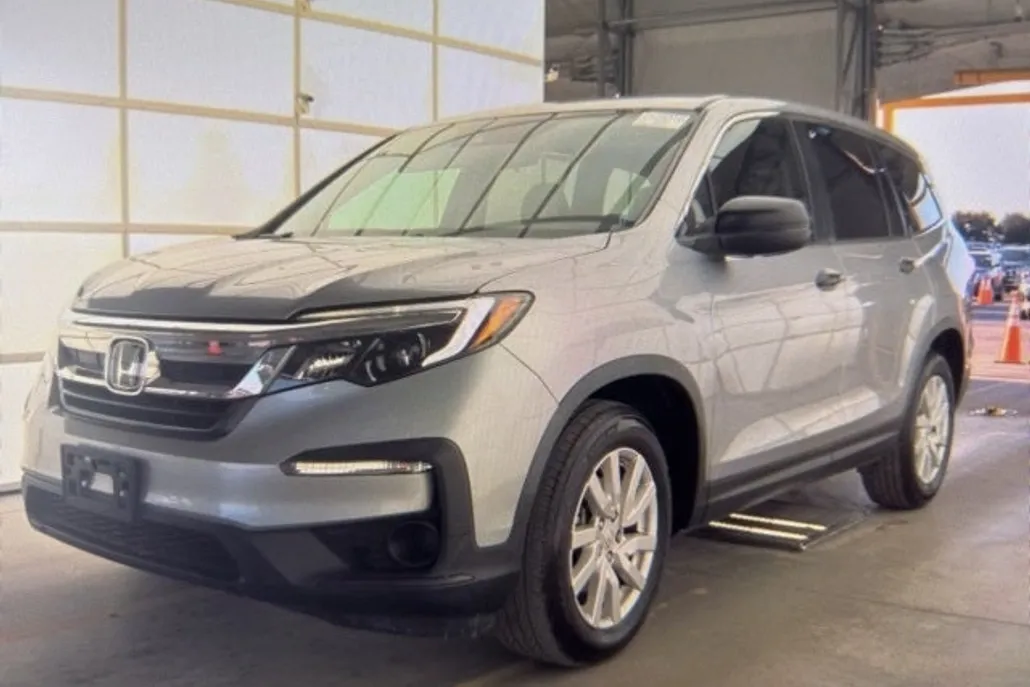 2020 Honda Pilot LX photo 1