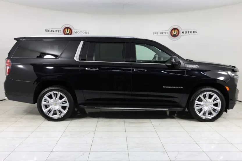 2021 Chevrolet Suburban High Country photo 1