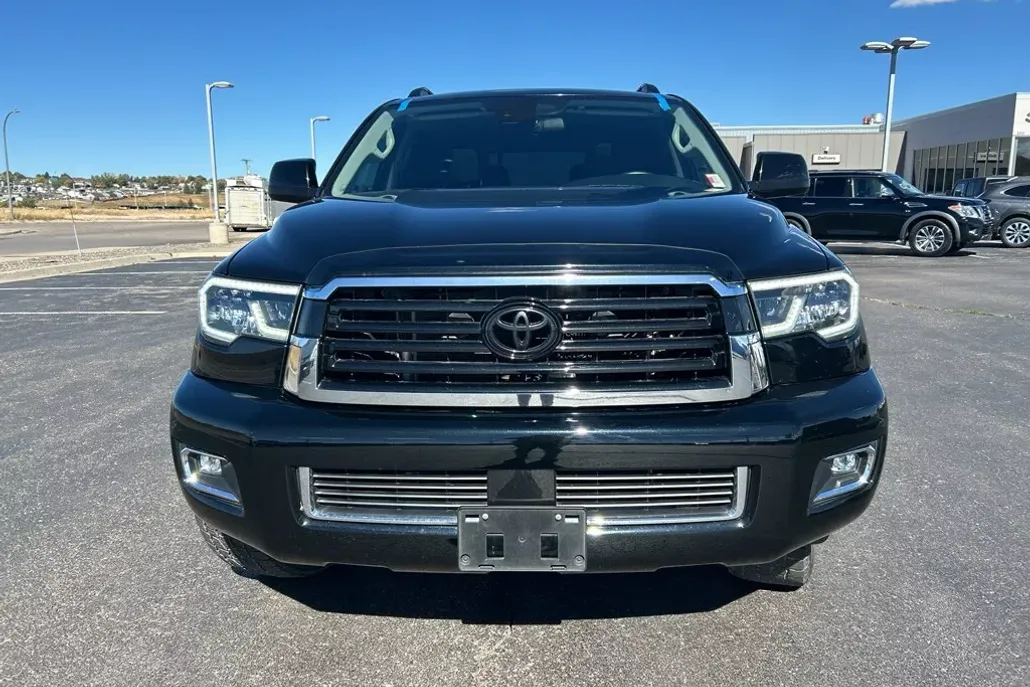 2022 Toyota Sequoia TRD Sport photo 1