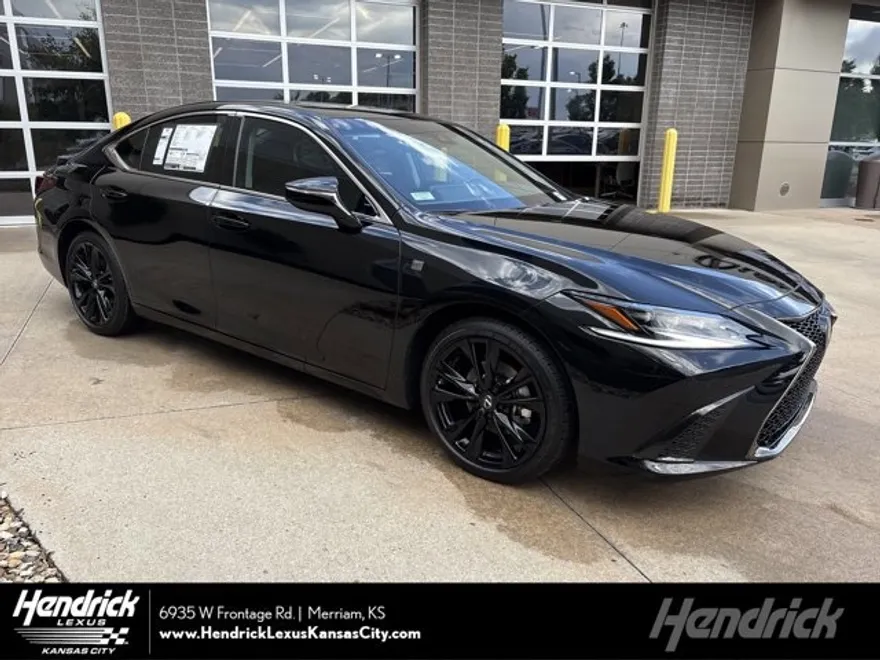 2025 Lexus ES 300h F SPORT Design photo 1