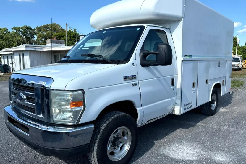 2012 Ford E-350 photo 1