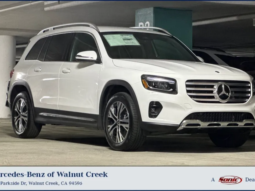 2026 Mercedes Benz GLB 250 photo 1