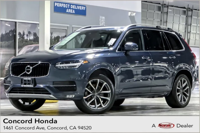 2018 Volvo XC90 T6 AWD Momentum photo 1
