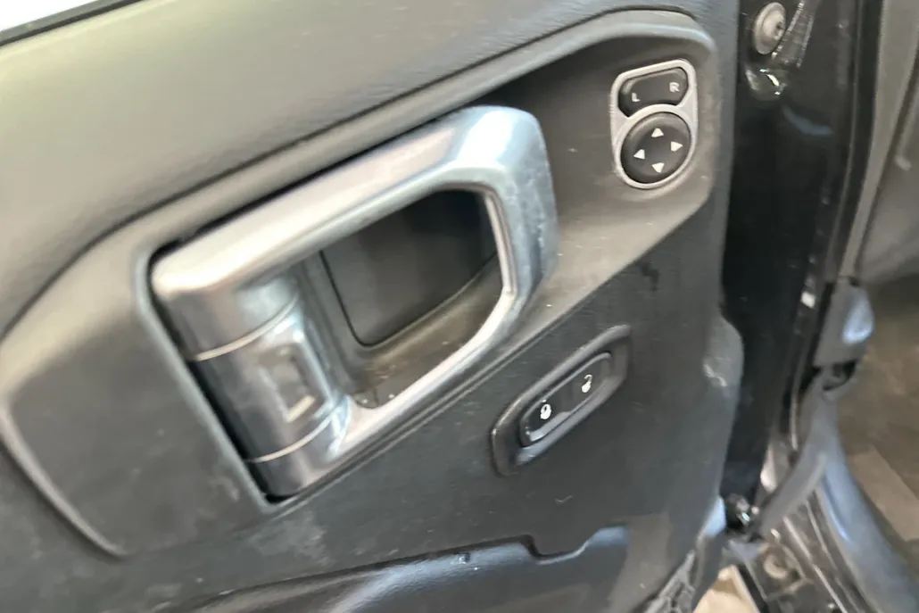 2018 Jeep Wrangler Unlimited Sport S photo 1