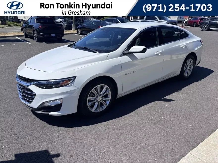2023 Chevrolet Malibu 1LT photo 1