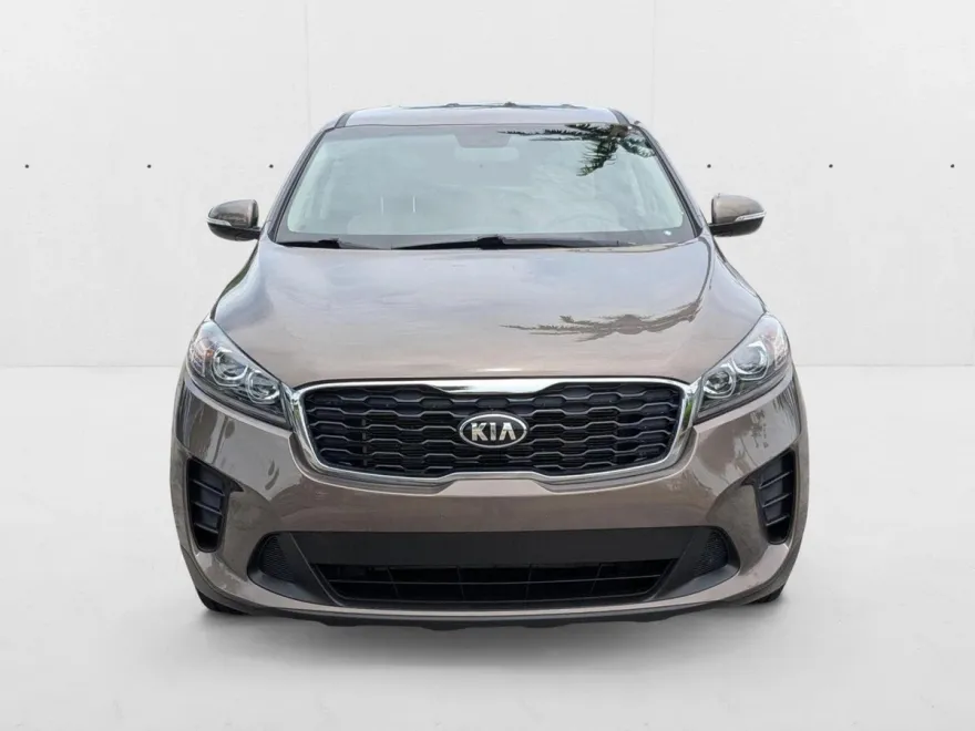 2019 Kia Sorento LX photo 1