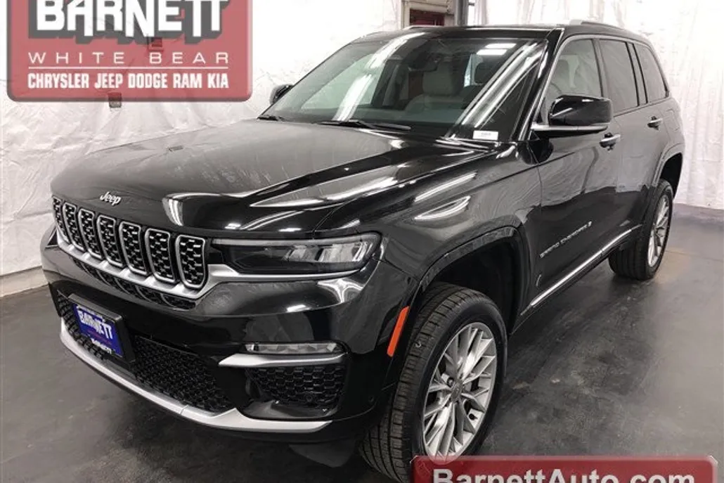 2022 Jeep Grand Cherokee Summit photo 1