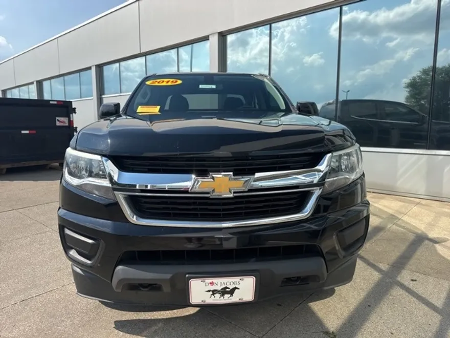 2019 Chevrolet Colorado LT photo 1