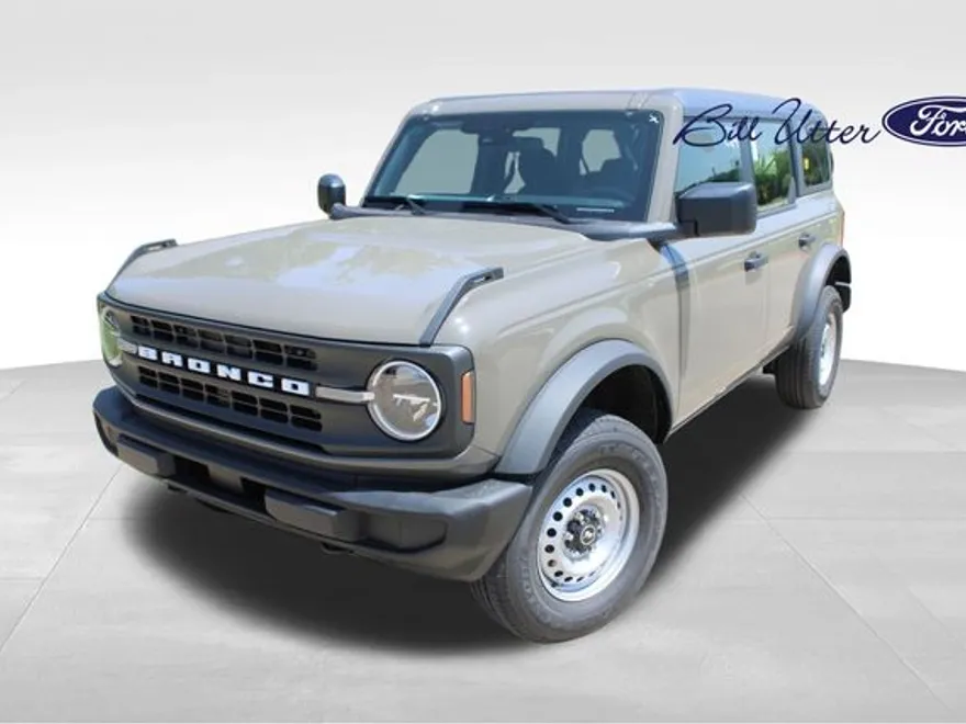 2025 Ford Bronco Base photo 1