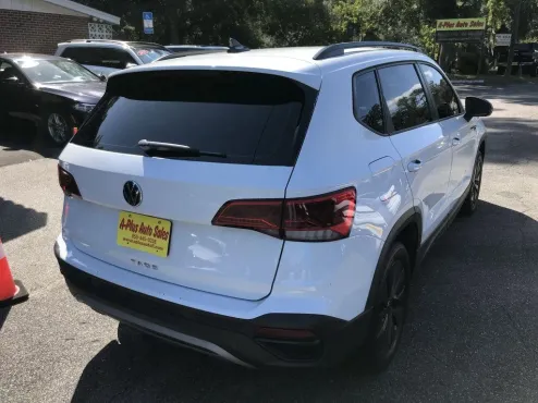 2022 Volkswagen Taos S photo 4