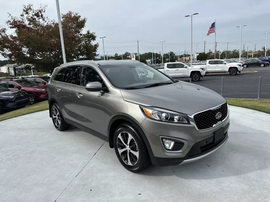 2016 Kia Sorento EX photo 1