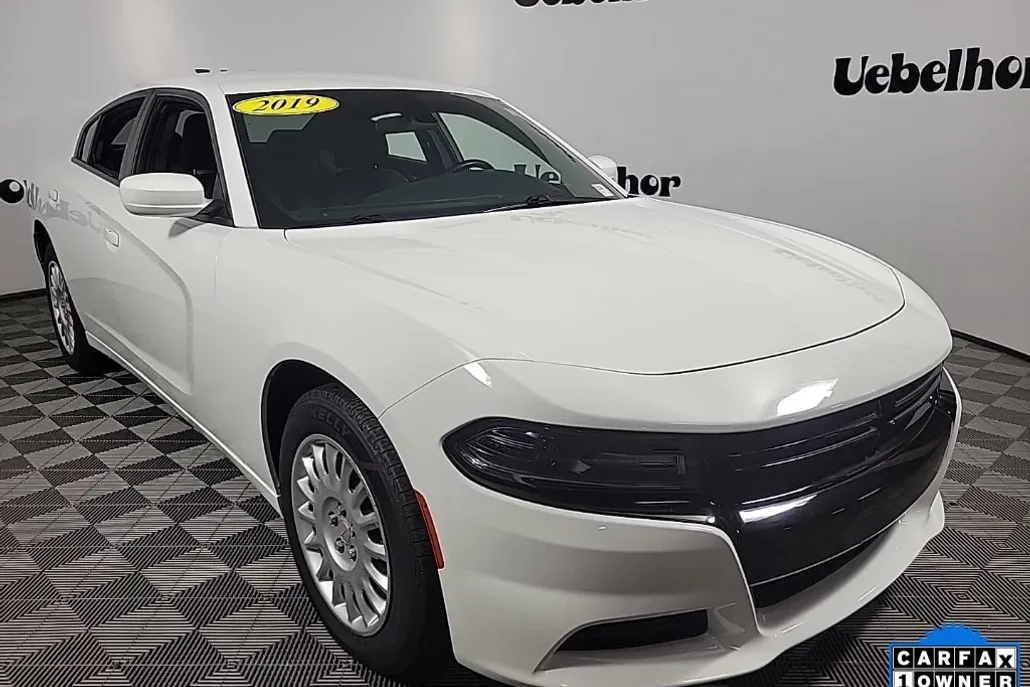 2019 Dodge Charger photo 1