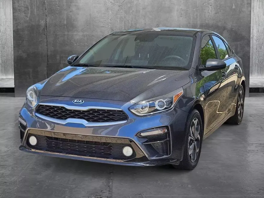 2020 Kia Forte LXS photo 1