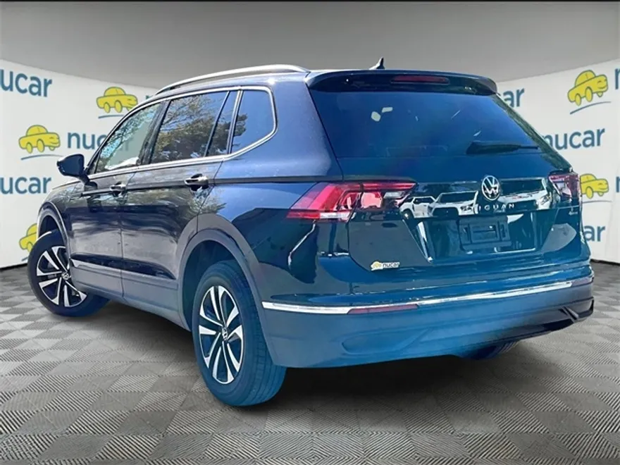 2022 Volkswagen Tiguan S photo 1