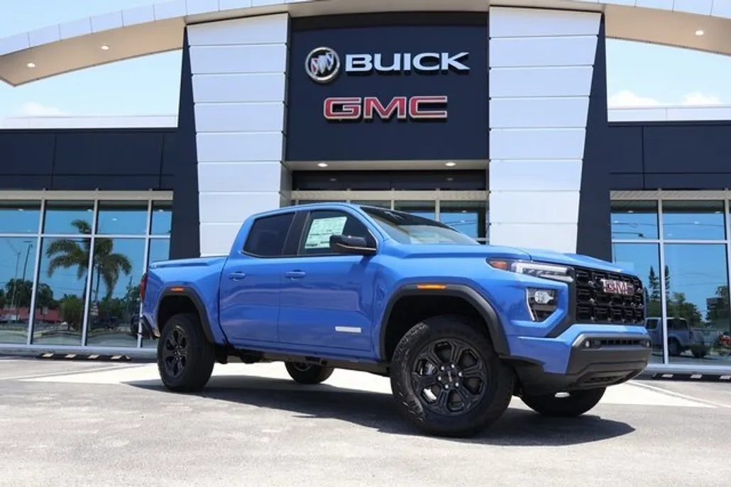 2025 Gmc Canyon Elevation photo 1