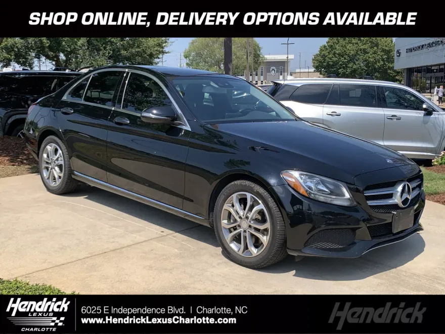 2016 Mercedes Benz C 300 4MATIC Sedan photo 1