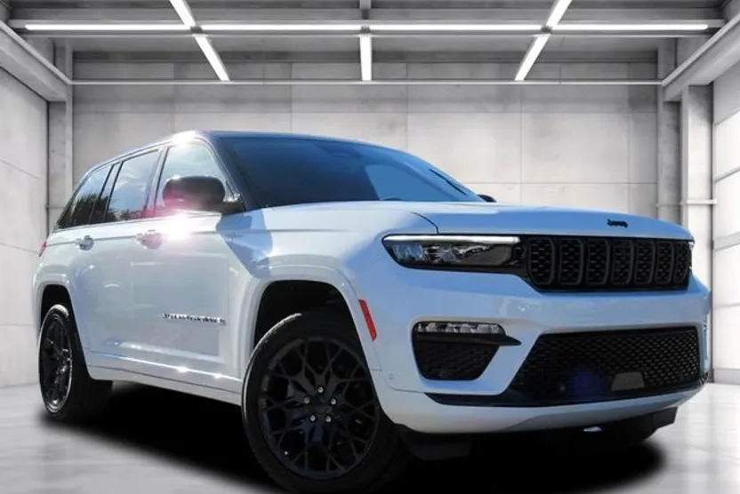 2025 Jeep Grand Cherokee Summit photo 1
