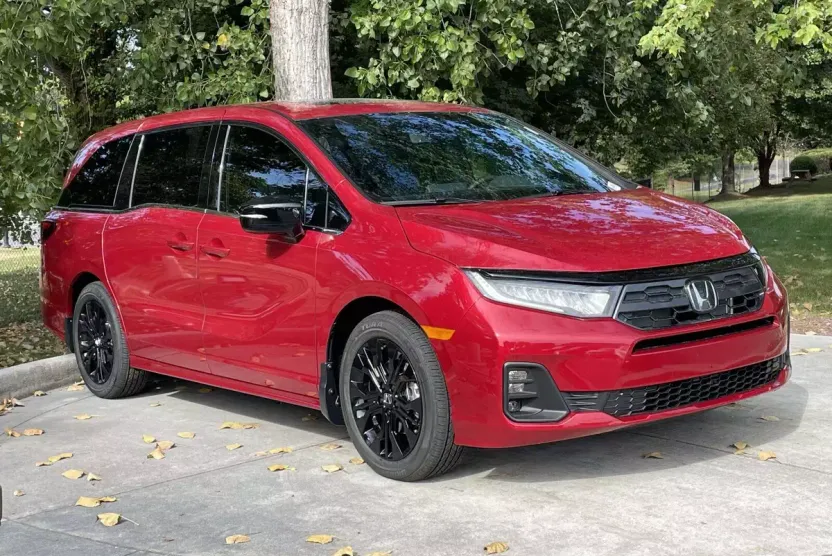 2026 Honda Odyssey photo 1
