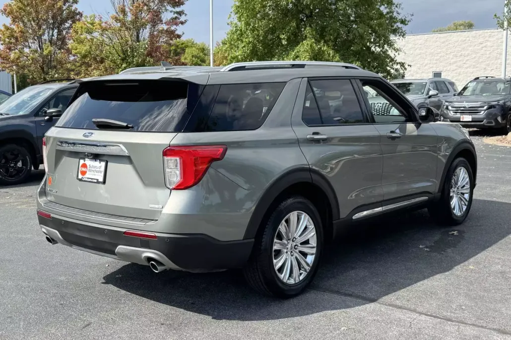 2020 Ford Explorer Limited photo 1