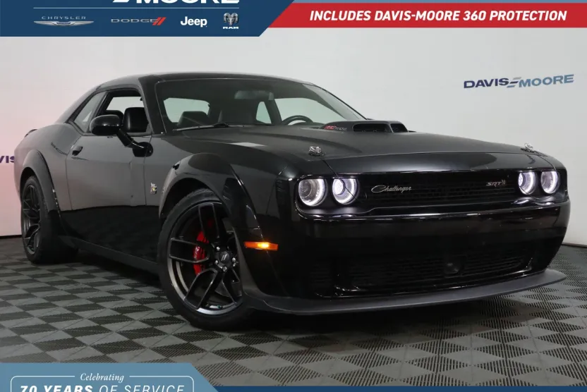 2022 Dodge Challenger R/T Scat Pack Widebody photo 1