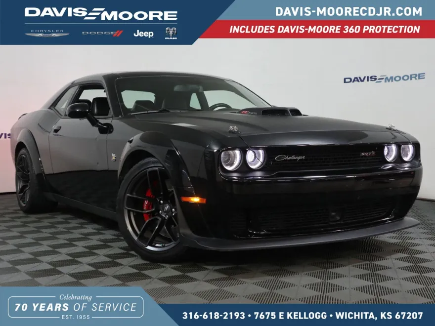 2022 Dodge Challenger R/T Scat Pack Widebody photo 1