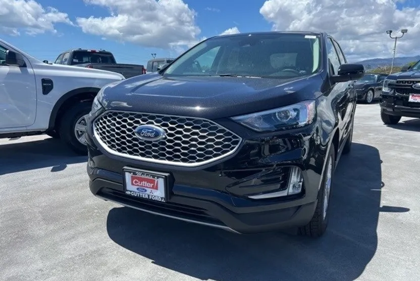 2024 Ford Edge SEL photo 1