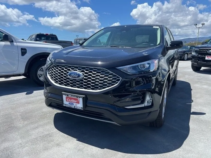 2024 Ford Edge SEL photo 1