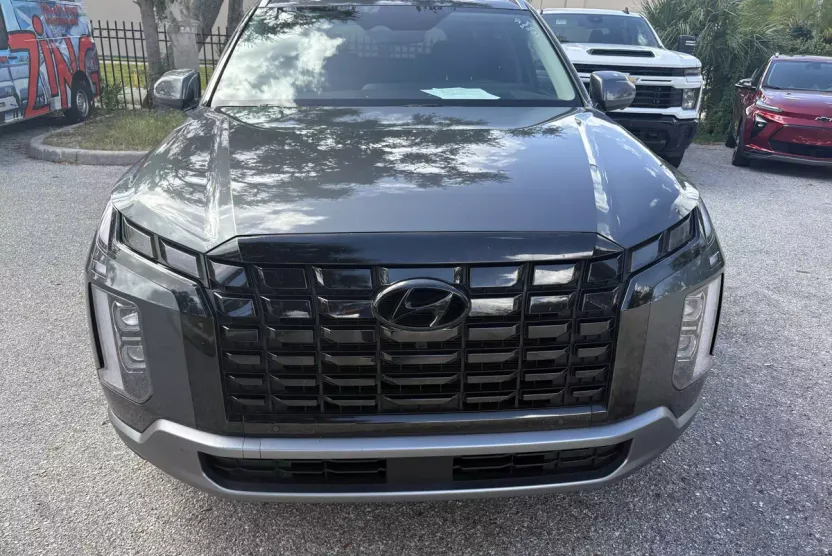 2024 Hyundai Palisade Limited photo 1