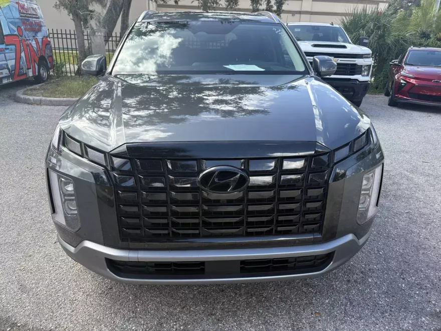 2024 Hyundai Palisade Limited photo 1