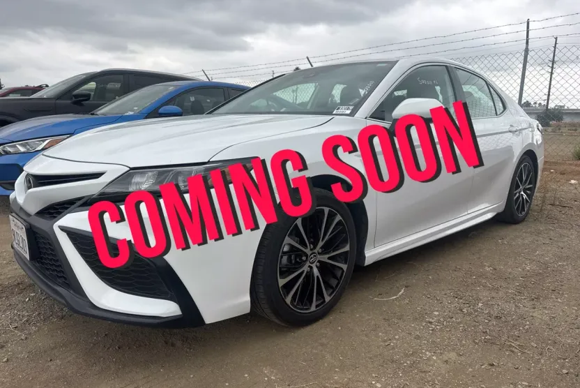 2024 Toyota Camry SE photo 1