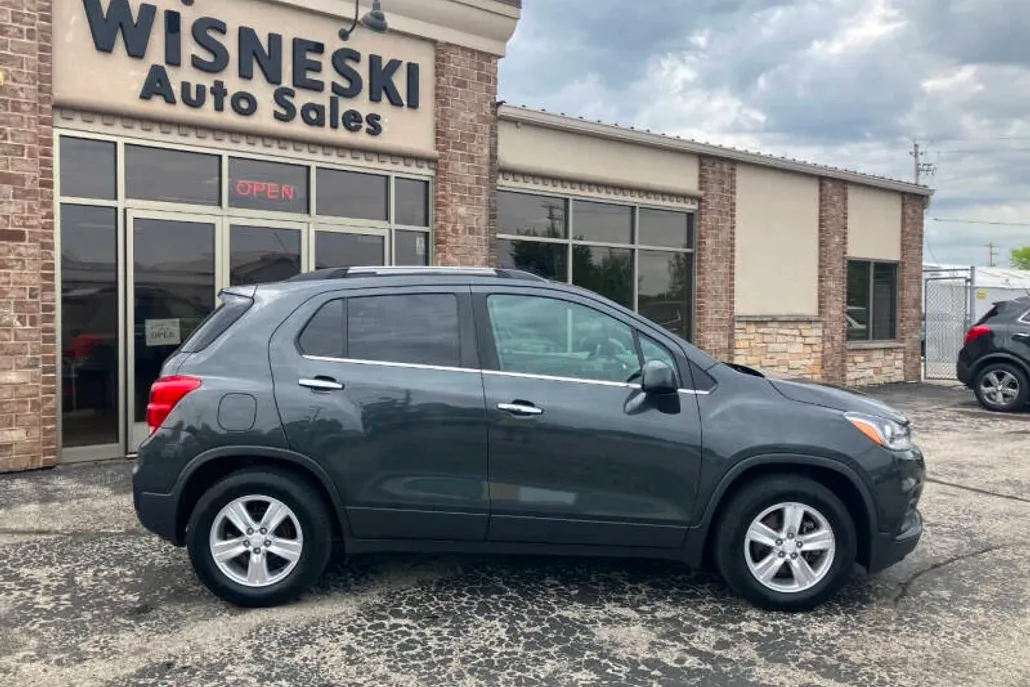 2018 Chevrolet Trax LT photo 1