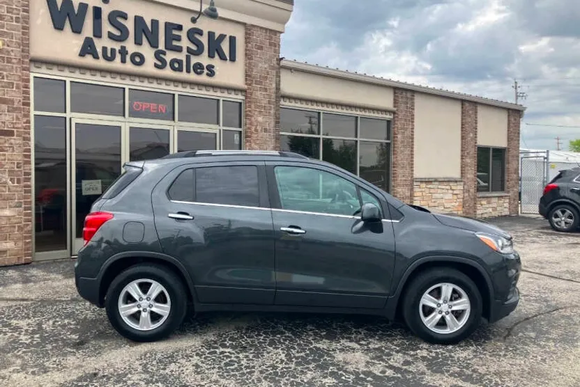 2018 Chevrolet Trax LT photo 1