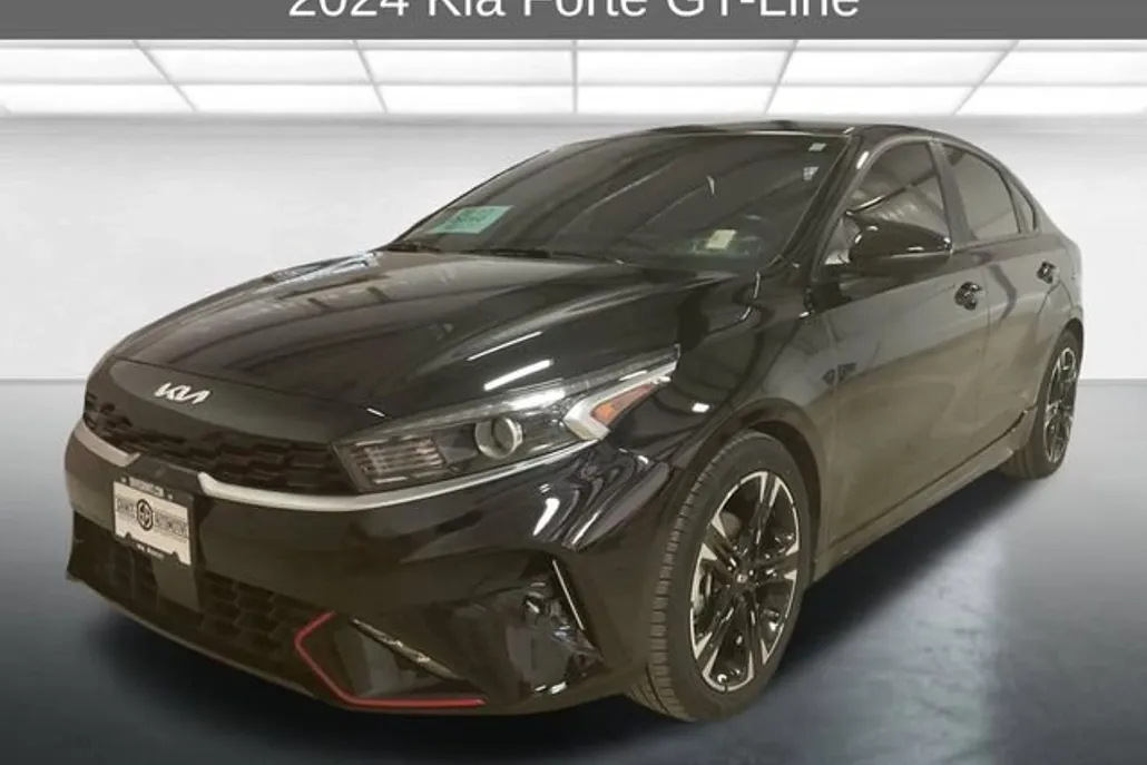 2024 Kia Forte GT-Line photo 1