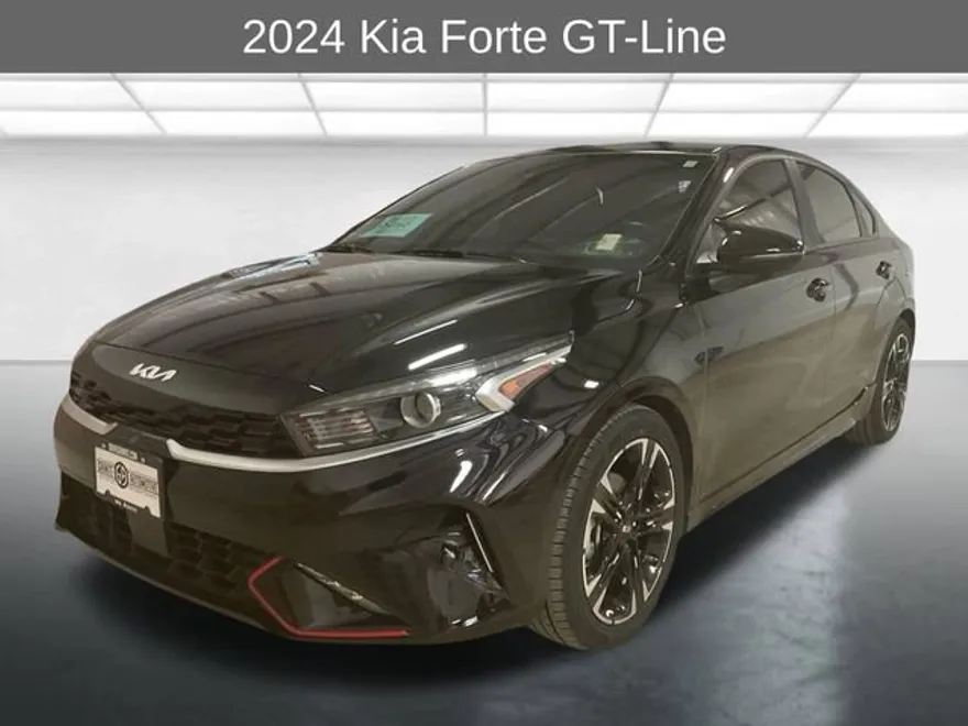 2024 Kia Forte GT-Line photo 1
