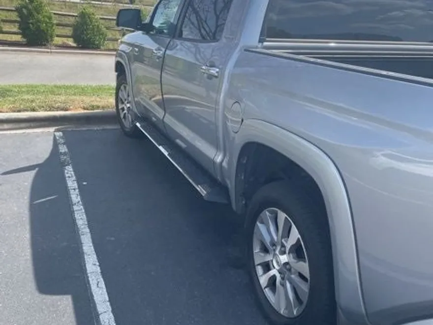 2016 Toyota Tundra Limited CrewMax photo 1