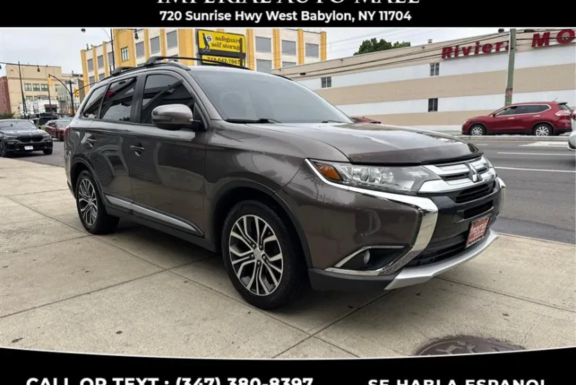 2016 Mitsubishi Outlander SEL photo 1