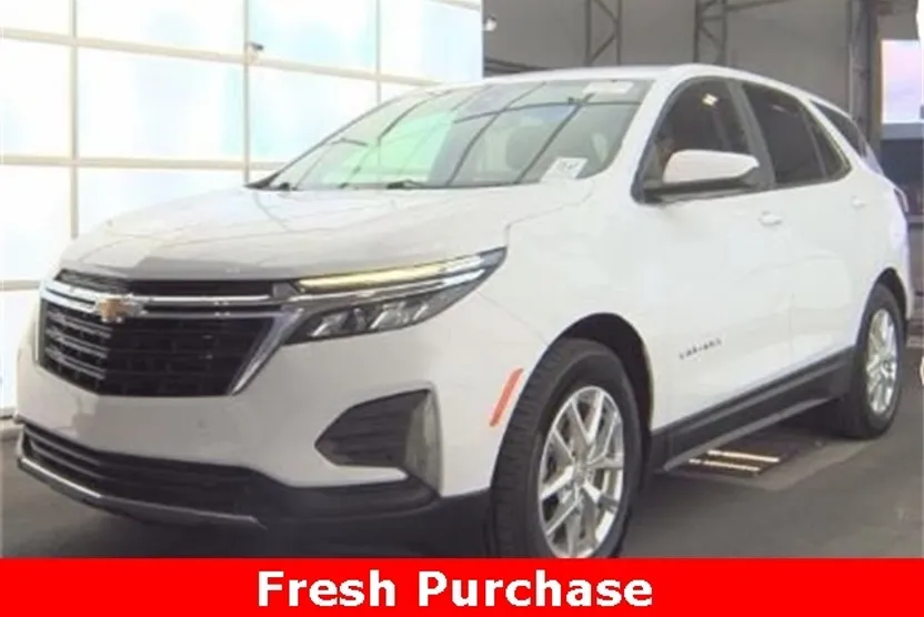 2022 Chevrolet Equinox LT photo 1
