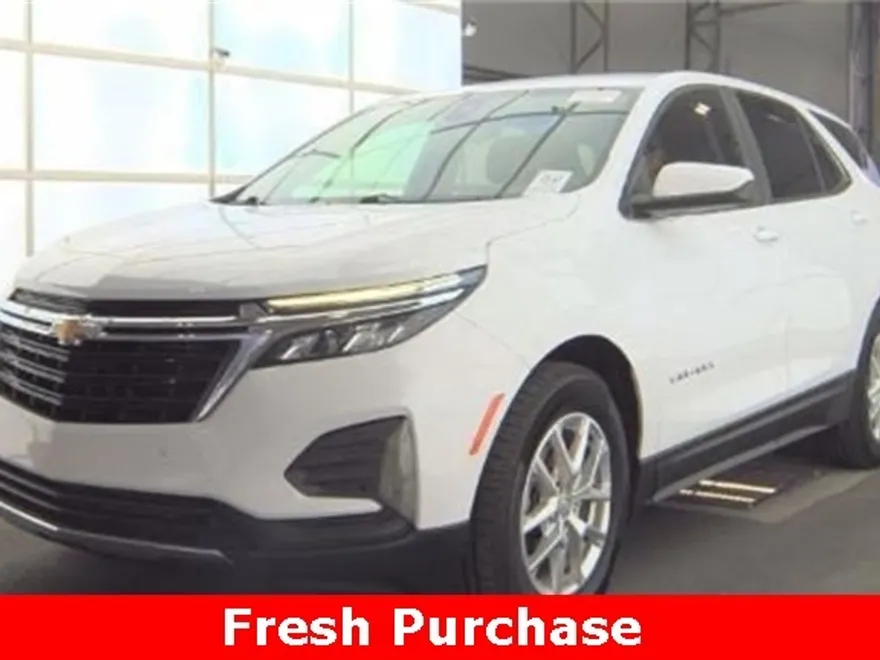 2022 Chevrolet Equinox LT photo 1