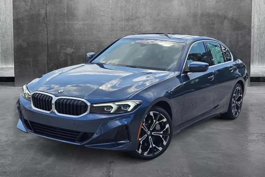 2025 Bmw 330i photo 1