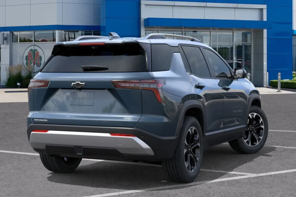 2026 Chevrolet Equinox LT photo 1