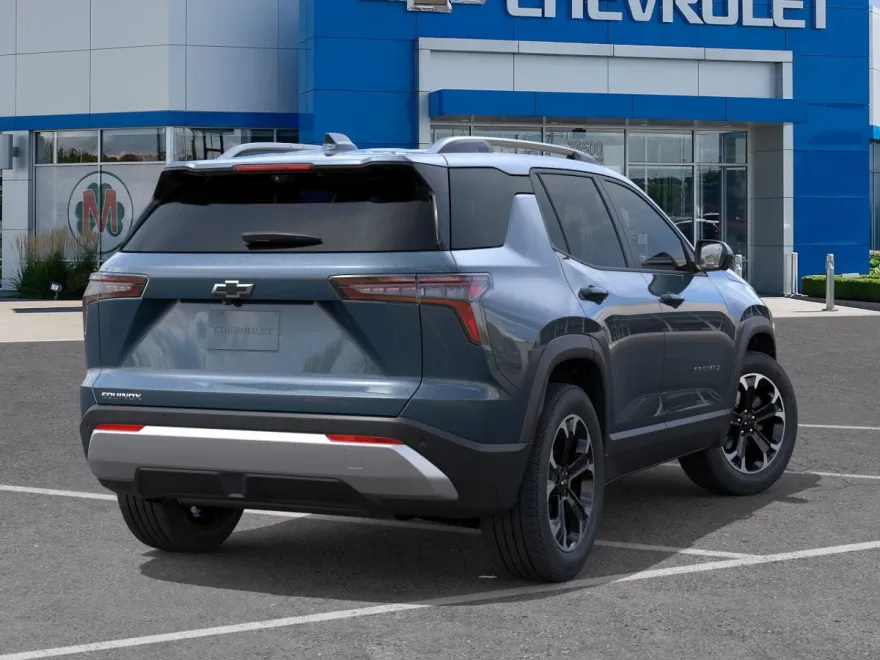2026 Chevrolet Equinox LT photo 1