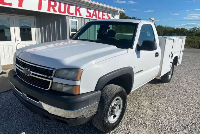 2007 Chevrolet Silverado 2500HD Work Truck photo 1