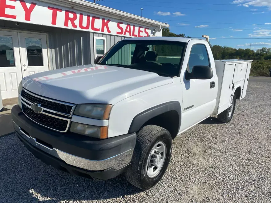 2007 Chevrolet Silverado 2500HD Work Truck photo 1